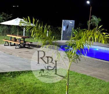 Mansoes Bittencourt House | Rancho beira lago