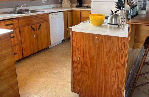 Zurich Other | Ranch house between Zurich and Harlem hunting, hiking, & quiet. Family friendly