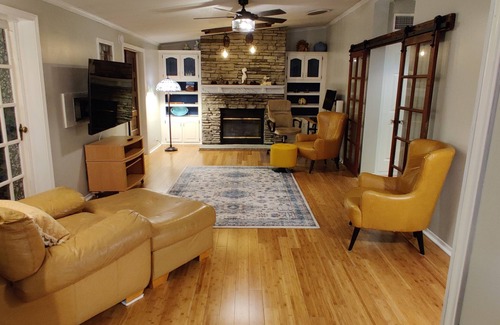 Long Neck House | RANCH WITH CACTUSES