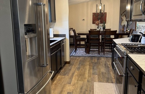 Fenn House | Rangeline Retreat w/Views of valley, private setting for stay or events.