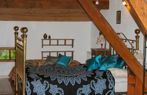 Sos Other | Rare forest house (1290ft², bedroom 485ft²), untouched nature with swimming lake