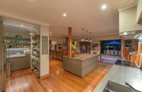 Tamahere House | Rare Gem in Tamahere - for 14+ space galore