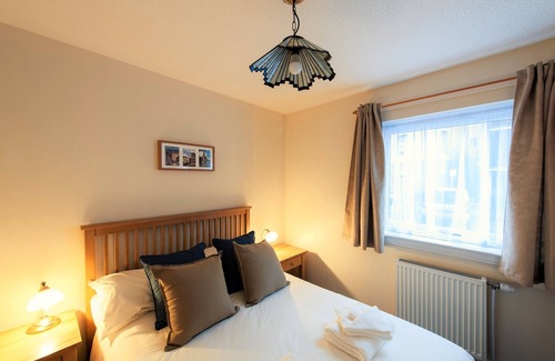Newington Apartment | Rarity Rentals - Gilmours Entry