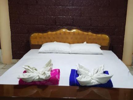 Lat Ya Resort | Ratmanee House