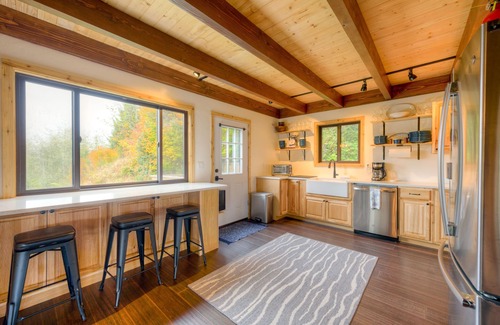 Astoria Cabin | Raven's Nest *Mountain Views*