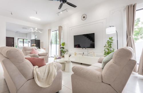 Rawang House | Rawang Corner Homestay with Arcade Game