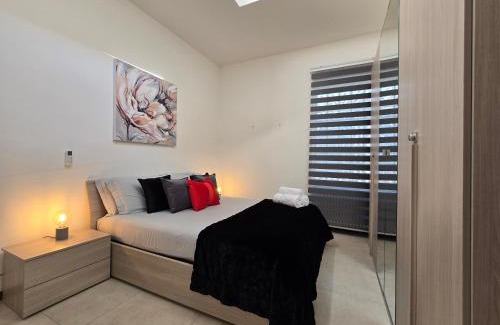 San Salvario Apartment | Raymihome Dante 2