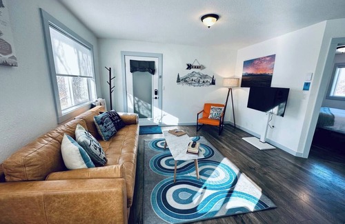 Joseph Condo | Razz Lake 2nd floor 2 bdrm condo