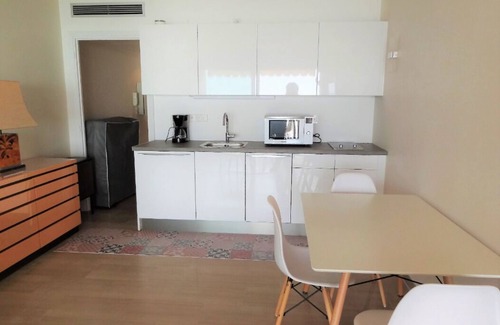 Juan-les-Pins Apartment | REAL SEA VIEW - TERRACE - BEACH FACE - CENTRAL (shops) - AIR CONDITIONING - WIFI
