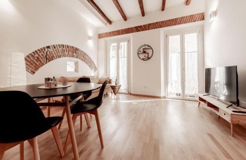 Historic Center Apartment | Realkasa La Finestrella Sui Portici