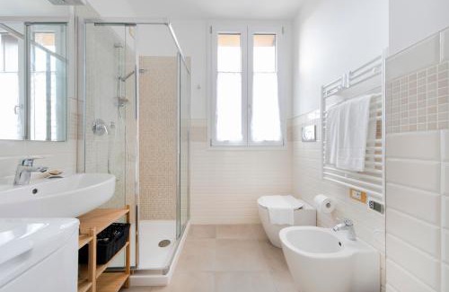 Bolognina Apartment | Realkasa Pool & Parking Flat