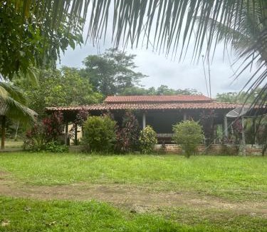 Carolina House | RECANTO DO SABIÁ