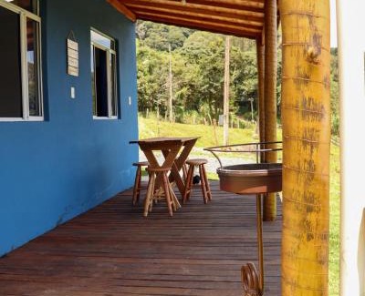Corrego do Bom Jesus House | Recanto em Cores - Chalé com uma linda vista para as montanhas