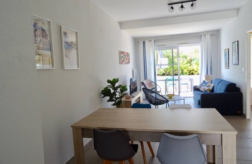 Larmor-Plage Apartment | Recent apartment in the immediate vicinity of the sea
