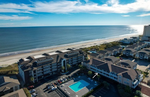 Ash Condo | Recently Renovated Spacious 6 Bedroom Condo, Just Steps From The Ocean