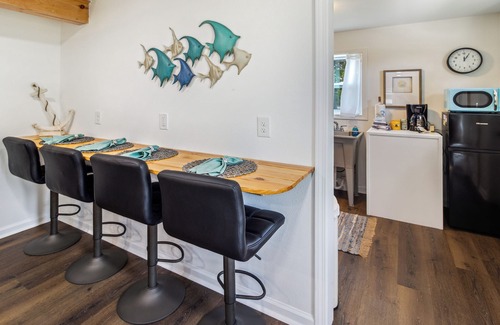 Port St. Joe Cottage | "Recuperation Cottage" offers gulf views and is steps to the beach! Pet-friendly, boat parking