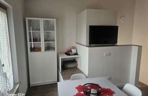 Costermano Villa | Red first floor apartment house