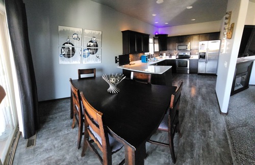 Sioux Falls House | Red Garage Door, Modern, Comfortable And Fun Place!