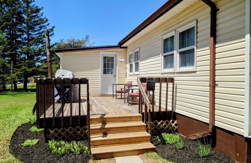 Linkletter House | Red Island Cozy Casa