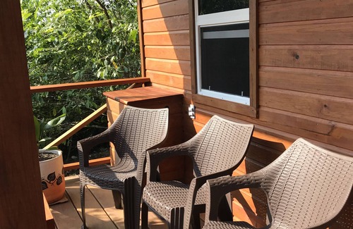 Mount Hope Apartment | Red Parrot - new famous house within the nature