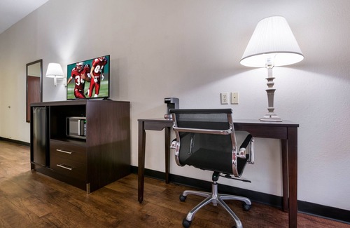 Carrollton Hotel | Red Roof Inn Carrollton