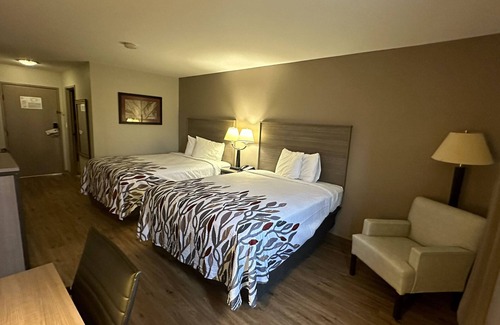 Waukegan Hotel | Red Roof Inn Gurnee - Waukegan