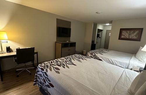 Waukegan Hotel | Red Roof Inn Gurnee - Waukegan