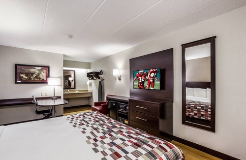 Lexington Hotel | Red Roof Inn Lexington