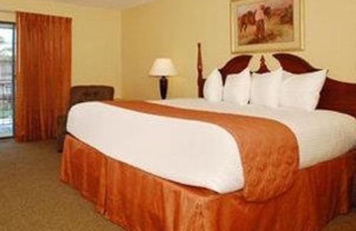 Sulphur Springs Hotel | Red Roof Inn & Suites Sulphur Springs