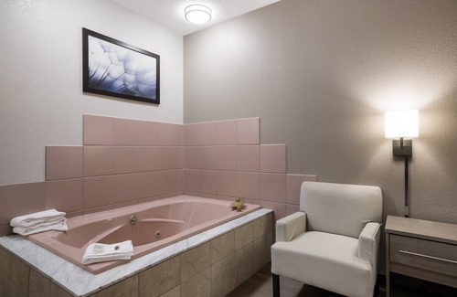 Weedsport Hotel | Red Roof Inn Weedsport