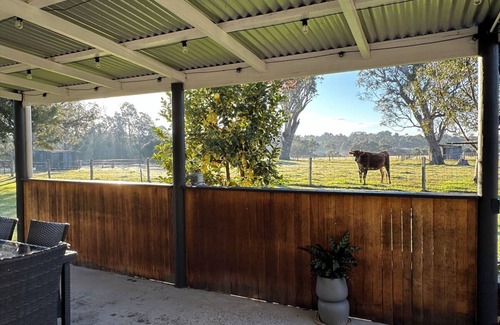 Stratford House | Redbank Retreat - a spaciously designed Avon river escape, serene and peaceful