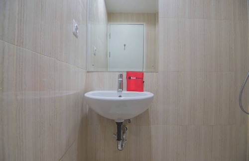 Citaringgul Hotel | RedDoorz Apartment @ Sentul Tower