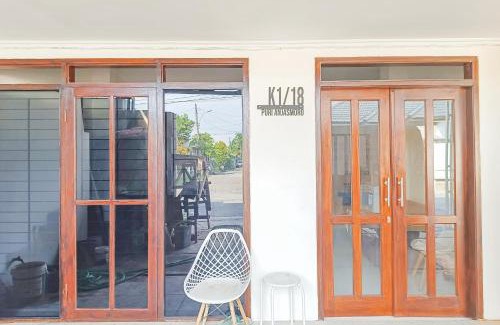 West Semarang Hotel | RedDoorz at Anjasmoro Guest House near Bandara Ahmad Yani Semarang