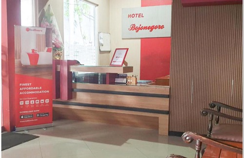 Bojonegoro Hotel | RedDoorz near Bojonegoro Train Station