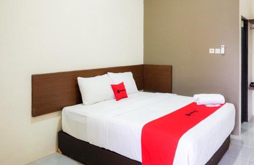Promong Hotel | RedDoorz Syariah near Exit Tol Pemalang Comal 2