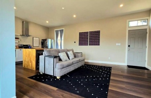 Pendleton House | ReDefined Stay in OTR