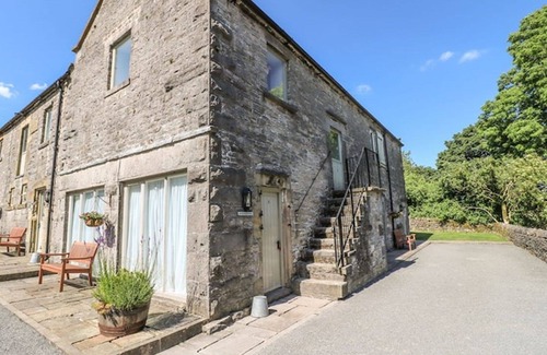 Newton Grange Apartment | Redhurst Cottage - 2 bedroom (sleeps 4)