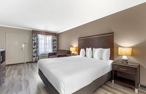 North Redondo Hotel | Redondo Beach Stay | 1 Unit | Near Marina & Beach