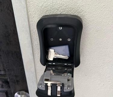 Kampung Penarik Hotel | Reds Roomstay Pantai Penarik 1