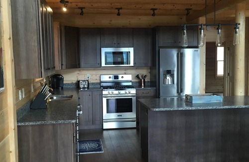 Gilead House | REDUCED RATES BOOK NOW AND SAVE , PRIVATE HOME, HOT TUB , PET FRIENDLY nnn