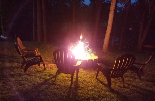 Goodrich House | REDUCED SPRING RATES EARLY CHECK IN LATE CHECK OUT! FREE KAYAKS LONG TERM OPTION