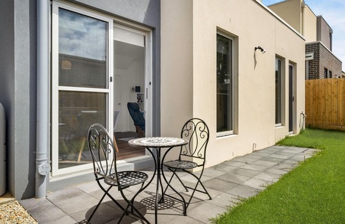 Cowes House | Redwood Hideaway
