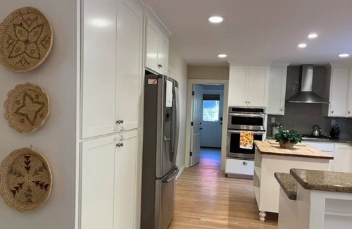 Davis House | Redwood Retreat Near UC Davis/Redwood Park