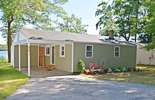 Manistee House | Reeds On Bar Lake