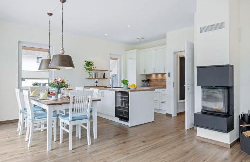 Am Salzhaff House | Reethaus Elisa mit Sauna, Kamin und Garten