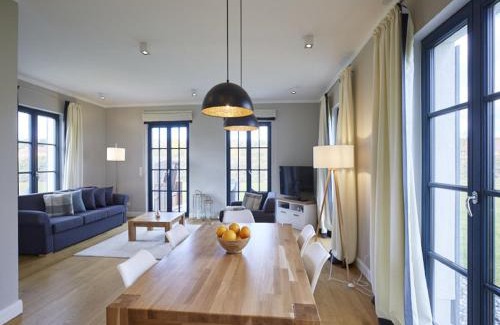 Kreptitz House | Reetland am Meer - Superior Reetdachvilla mit 2 Schlafzimmern F03
