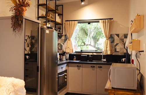 Leoberto Leal Cabin | Refúgio dos Lobos com Banheira de Hidromassagem ao Lado de Alfredo Wagner - SC