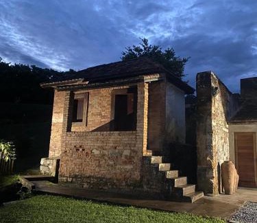 Monnerat House | Refúgio Mó de Pedra