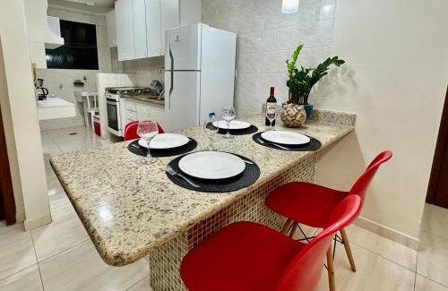 Tombo Apartment | Refúgio Praia do Tombo! AP Completo, Ar, Piscina, Vaga, WIFI, perto praia!