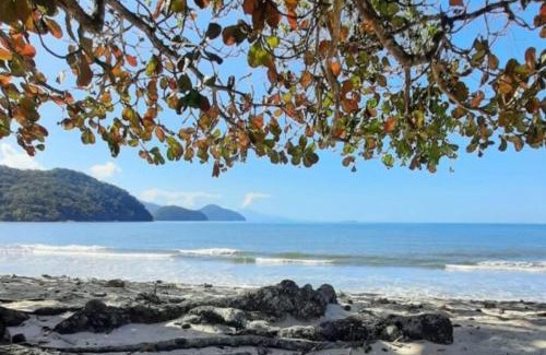 Itagua House | Refúgio Tropical - Casarão de 4 suítes em Itaguá